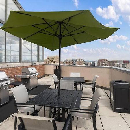Incredible Apartment With Rooftop In Pentagon City Arlington Esterno foto