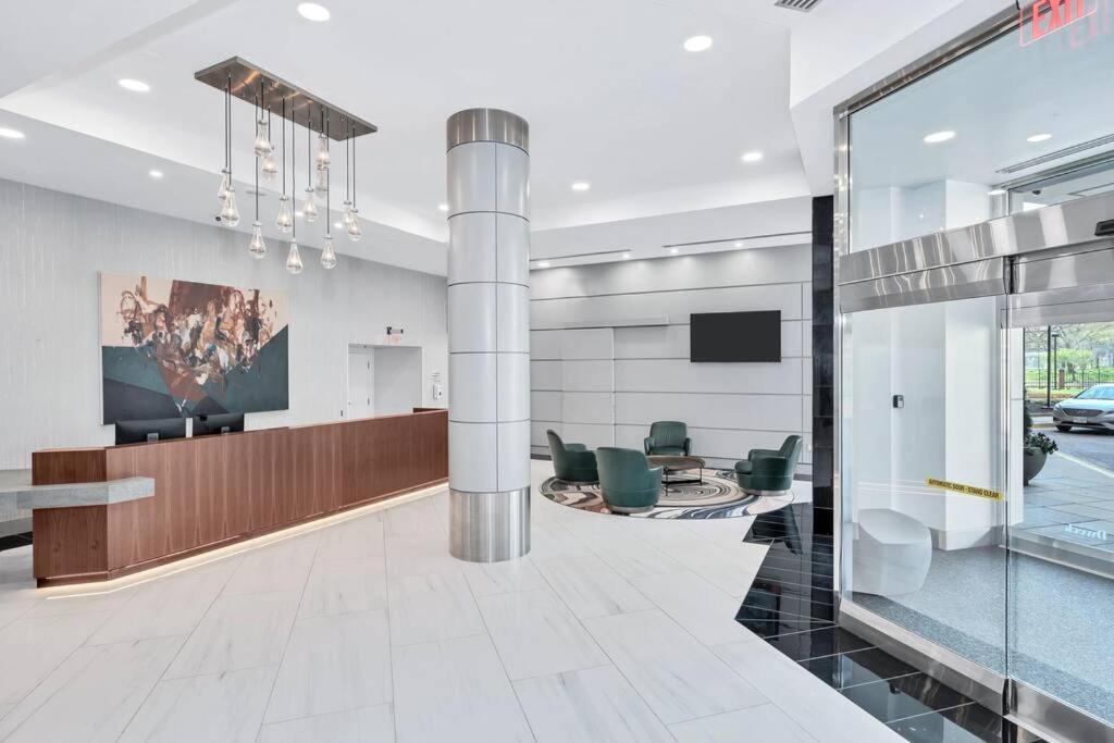 Incredible Apartment With Rooftop In Pentagon City Arlington Esterno foto