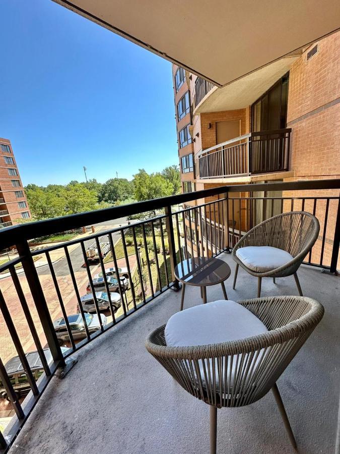 Incredible Apartment With Rooftop In Pentagon City Arlington Esterno foto